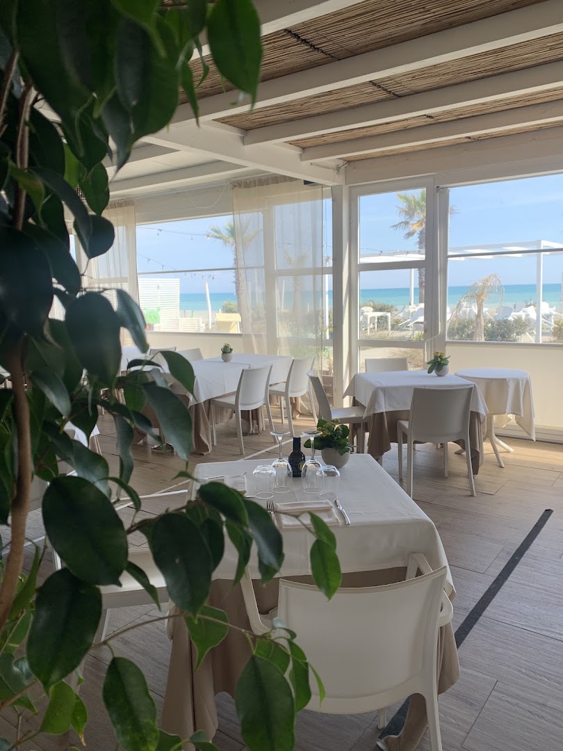 Tropicana lido - Ristorante di pesce e pizzeria vista mare a Policoro