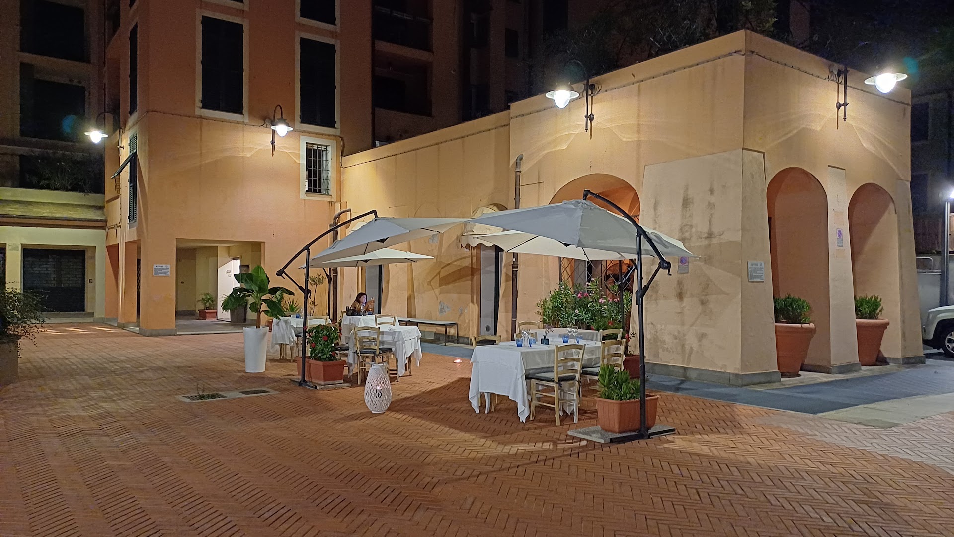 TUNA cantina e pescato
