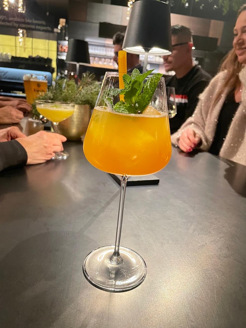 TUO Restaurant & Cocktail Bar