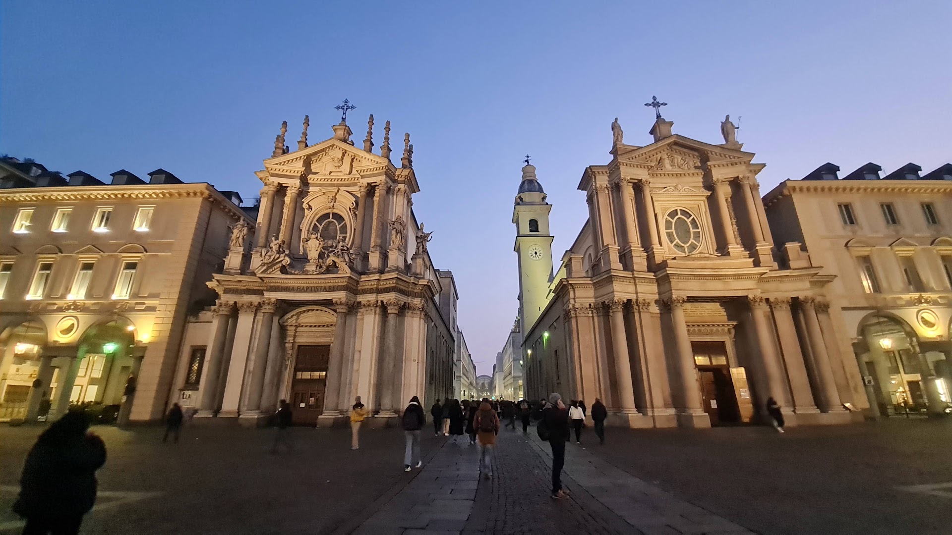 Turin Food Tours by Do Eat Better Experience, Torino