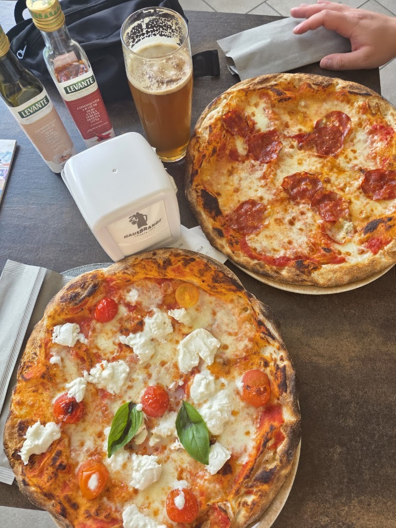 Turista Pizzeria/Backery/Pastry