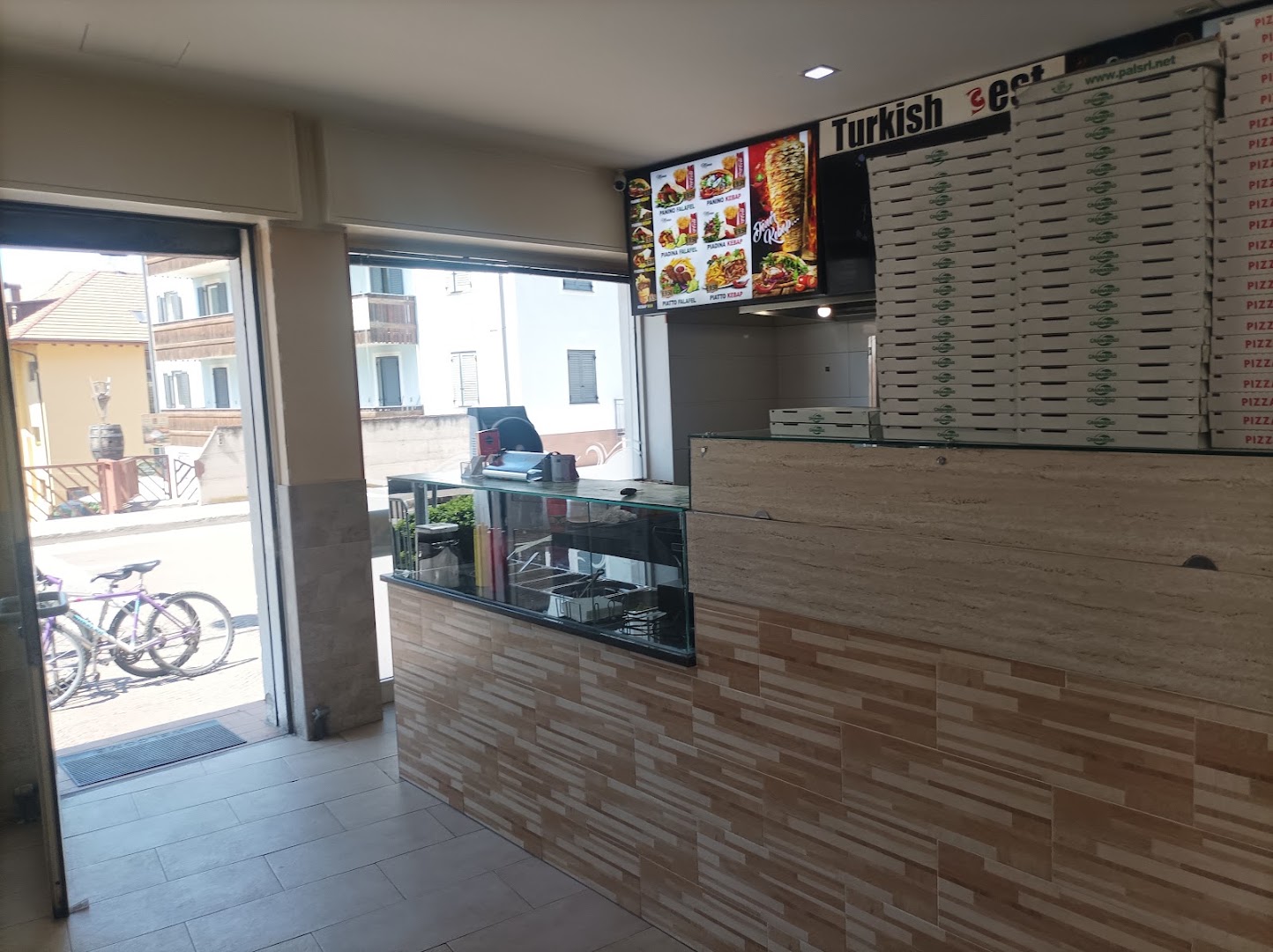 Turkish best kebab e pizza