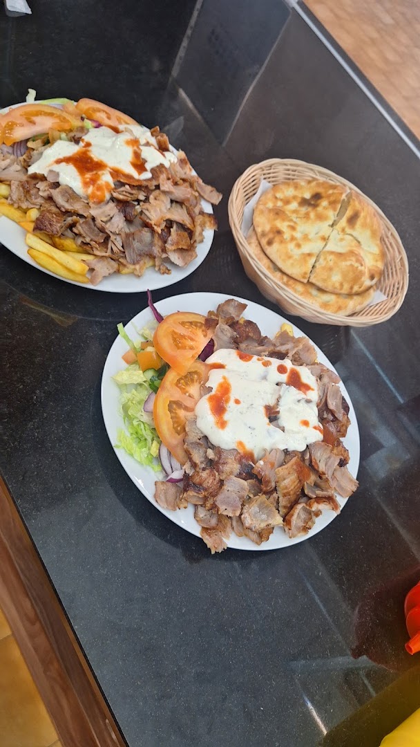 TURKISH ISTANBUL GRILL KEBAP PIZZA CAERANO