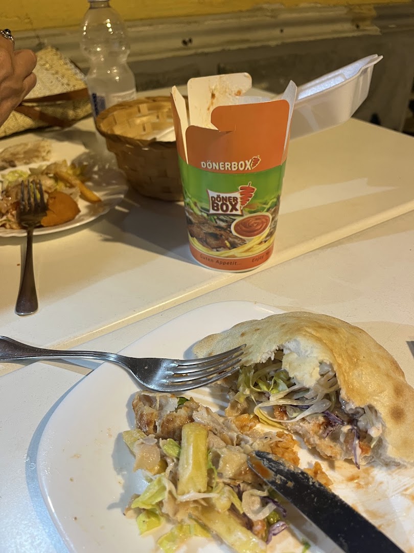 Turkish Istanbul Pizzeria Grill Kebap