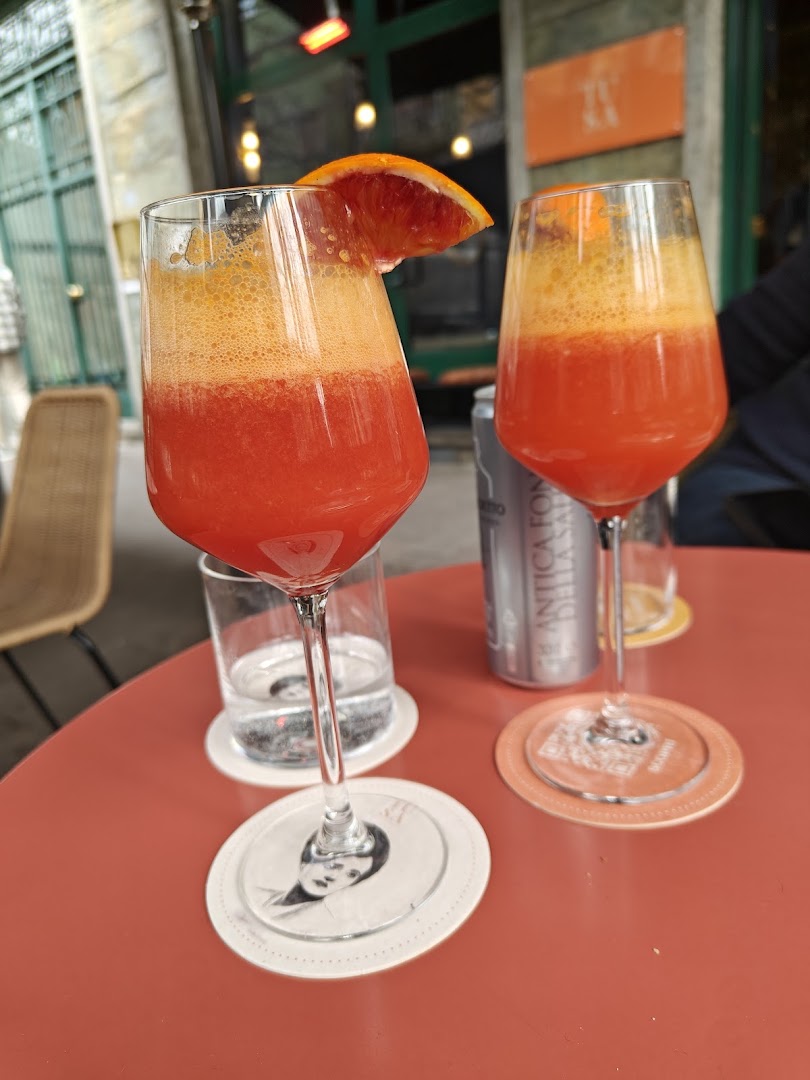 Tusa Isola Cocktail Bar