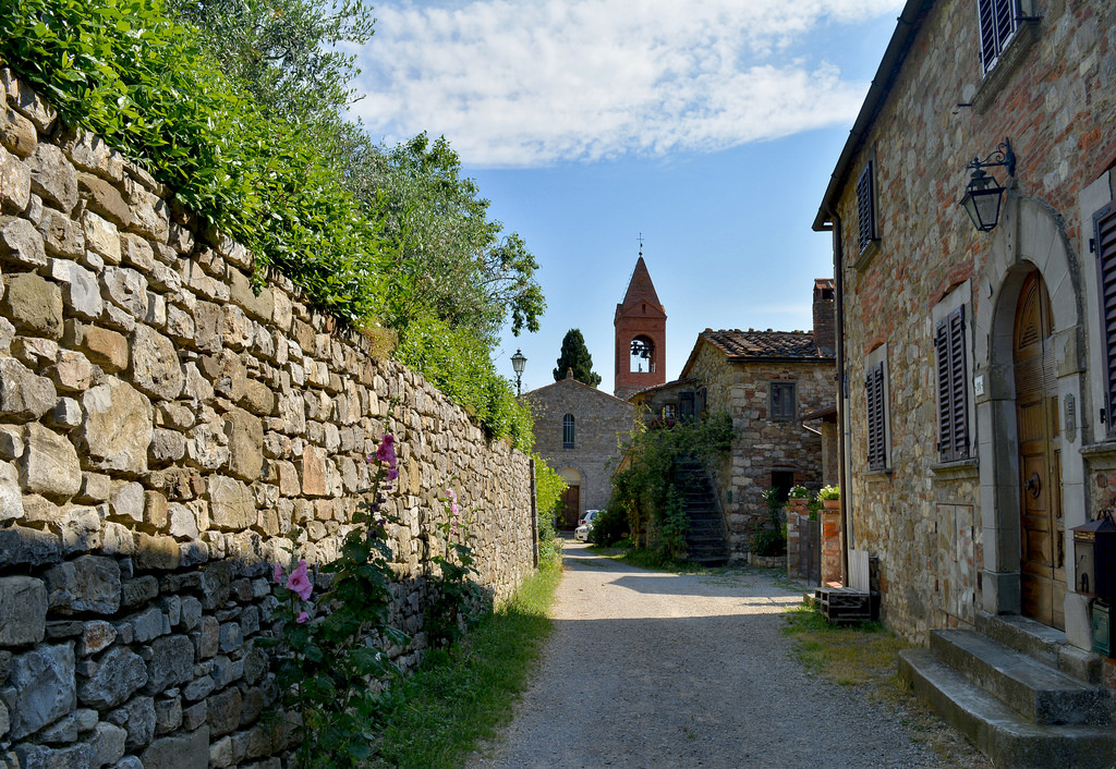 Tuscany Wine Tours by Giulio Bartolini