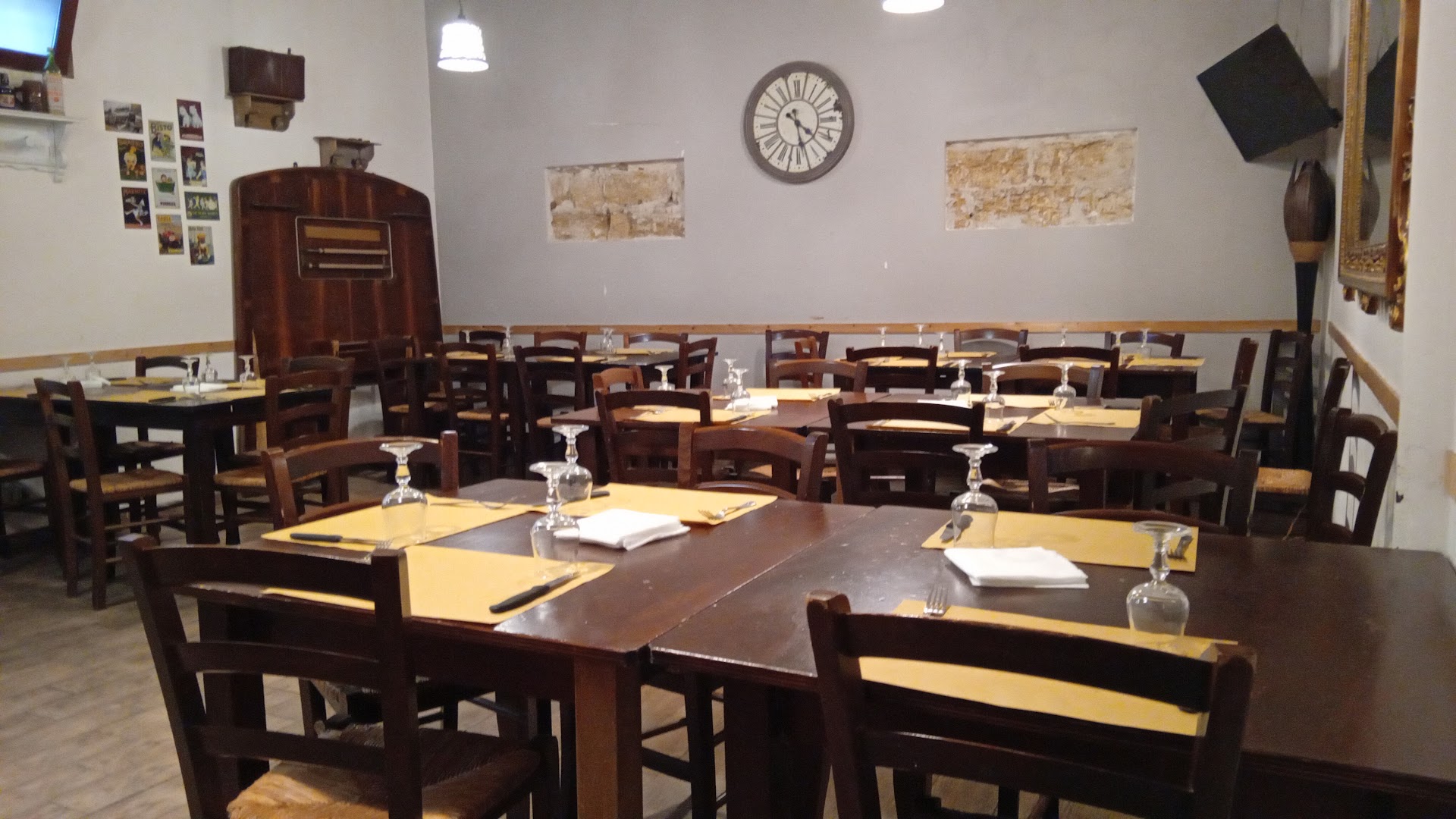 Tutto a Legna Polleria Pizzeria