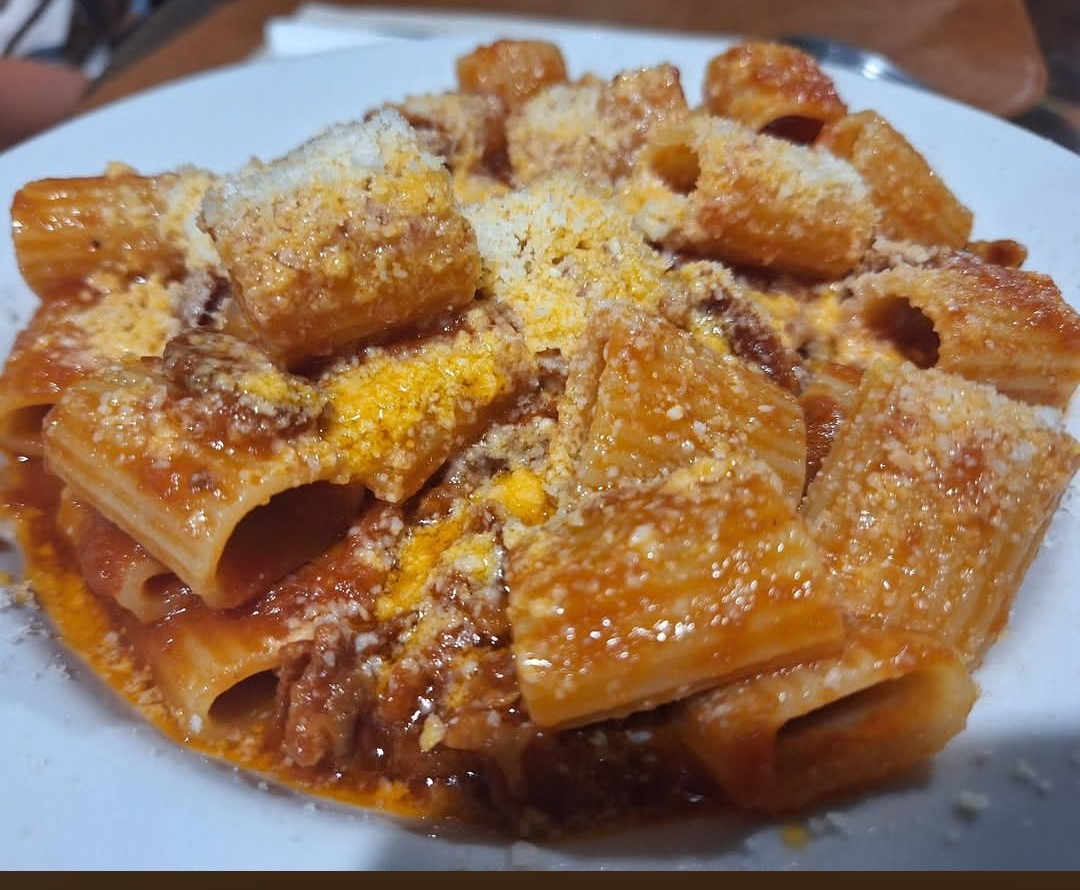 Tutto n'artro magnà