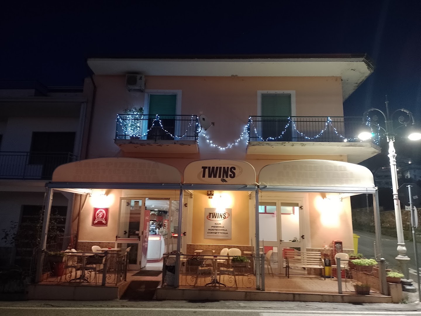 Twins Pizza Bar