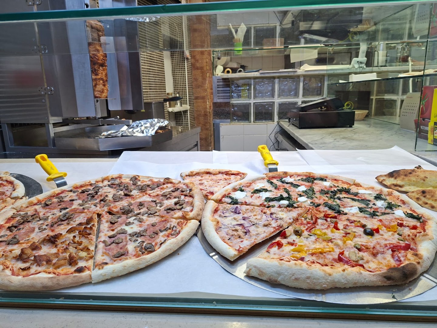 Twin's pizza & kebab