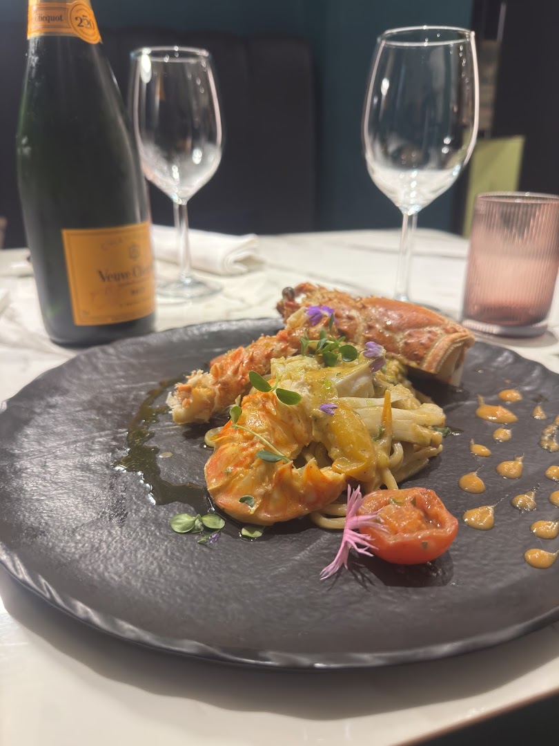 Twins Restaurant - Fine dining Wine Bar
