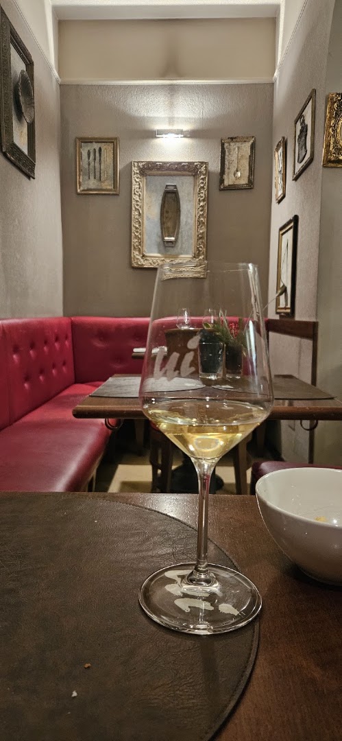Uinauino Ristorante Bistro’ by Dmitri Galuzin