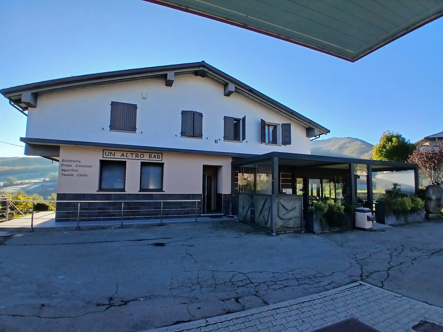 Un Altro Bar