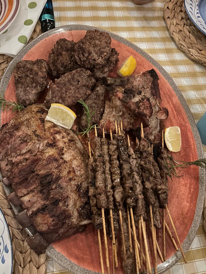 Un mare di ciccia, Fermo