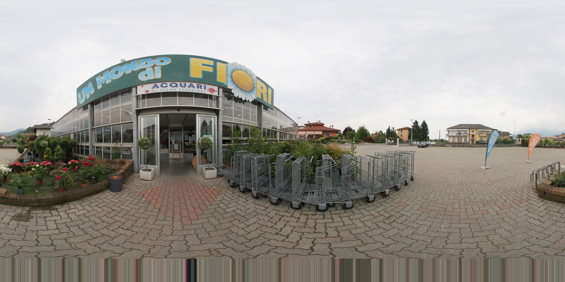 Un Mondo Di Fiori Garden