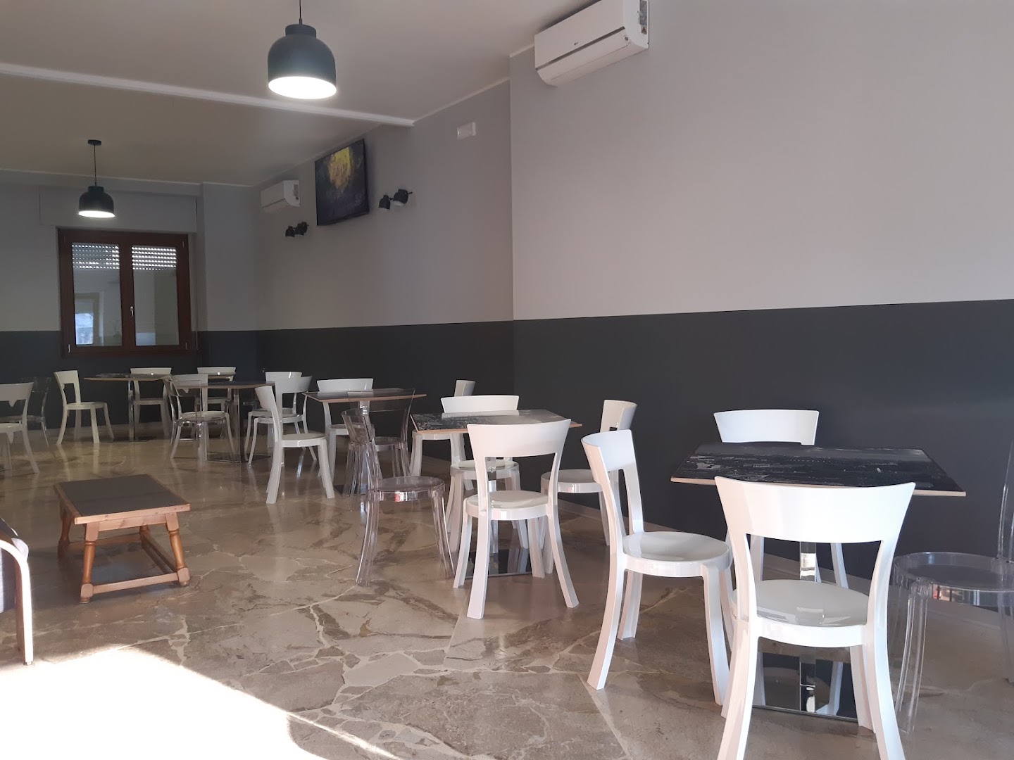 UnderDog | Birreria - Bar - Caffè