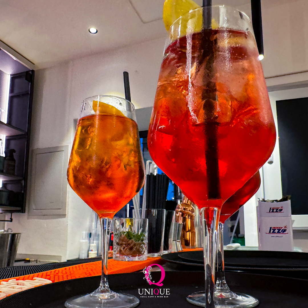 UNIQUE Chill Cafè & Wine Bar
