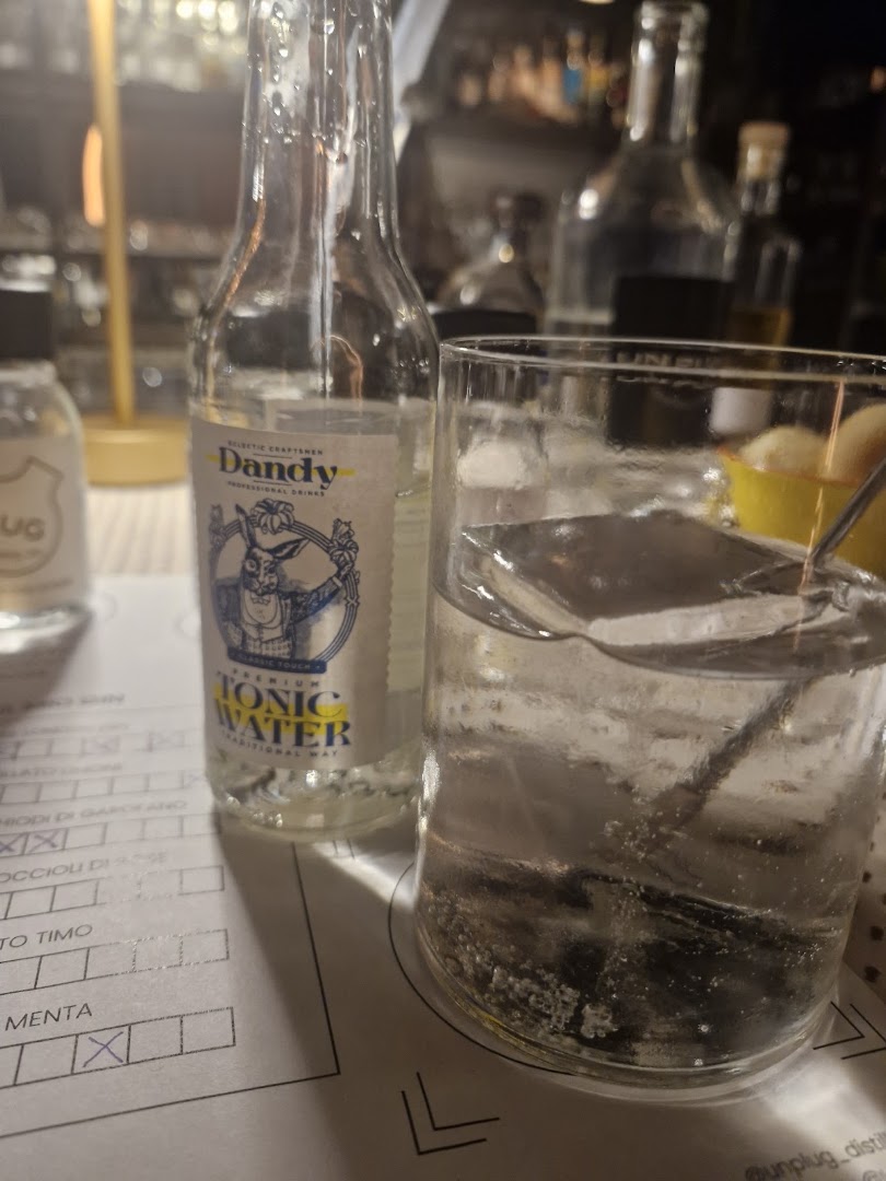 UNPLUG BAR