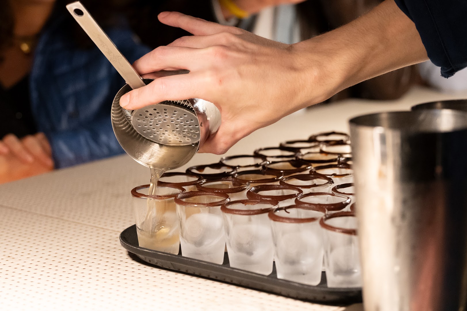 UNPLUG BAR