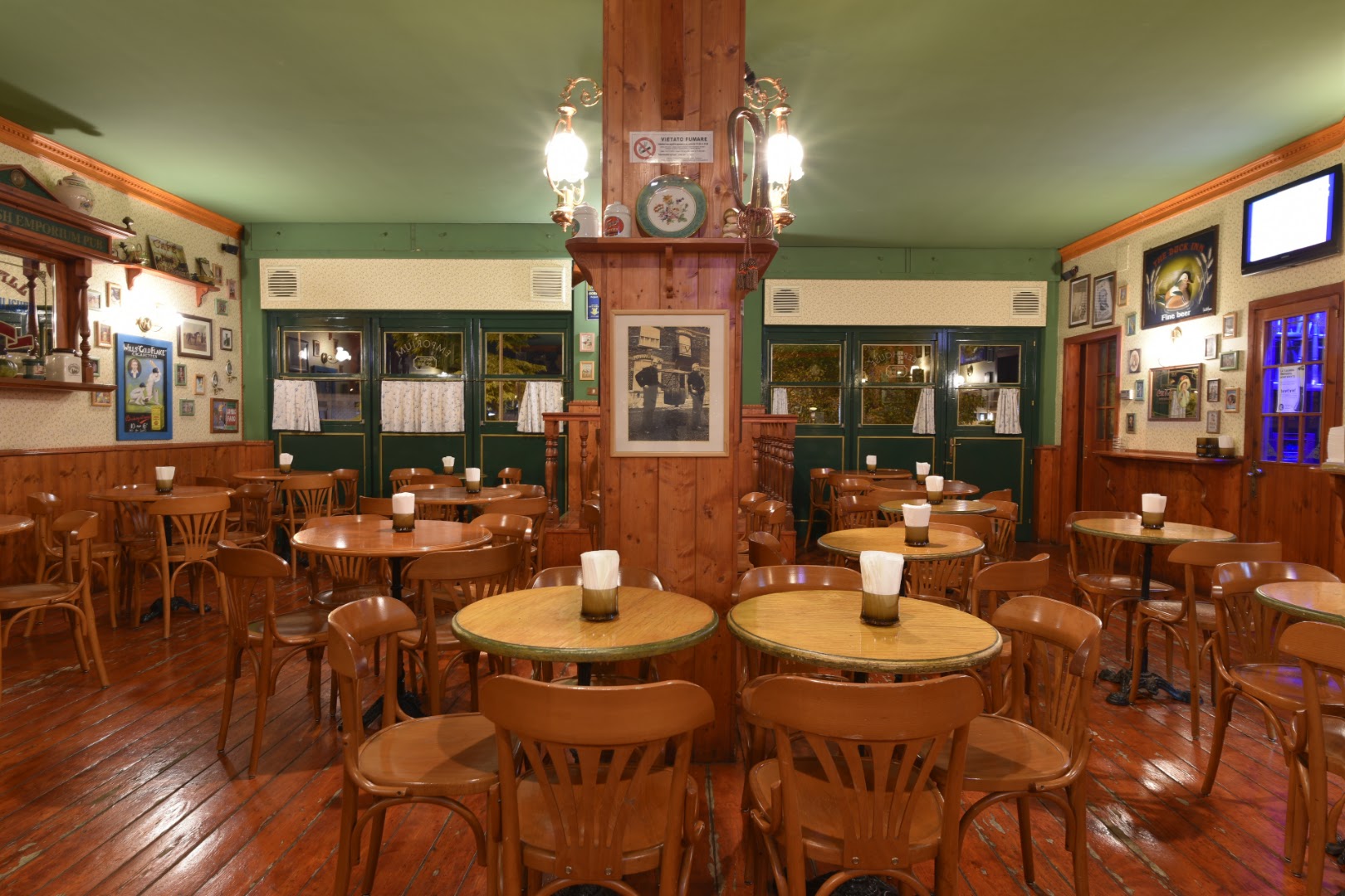 Upper Wall Pub