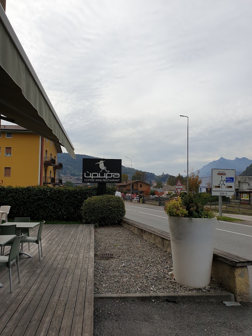 upupa coffee wine restaurant