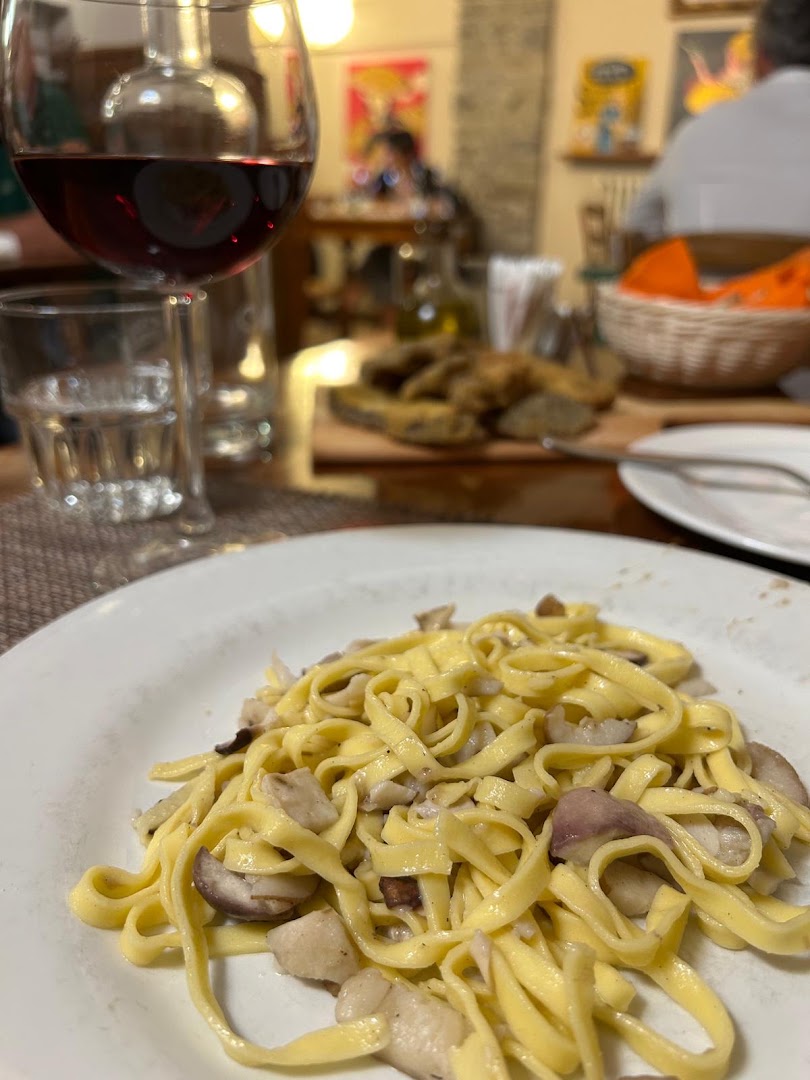 Ustaria dal Merca'