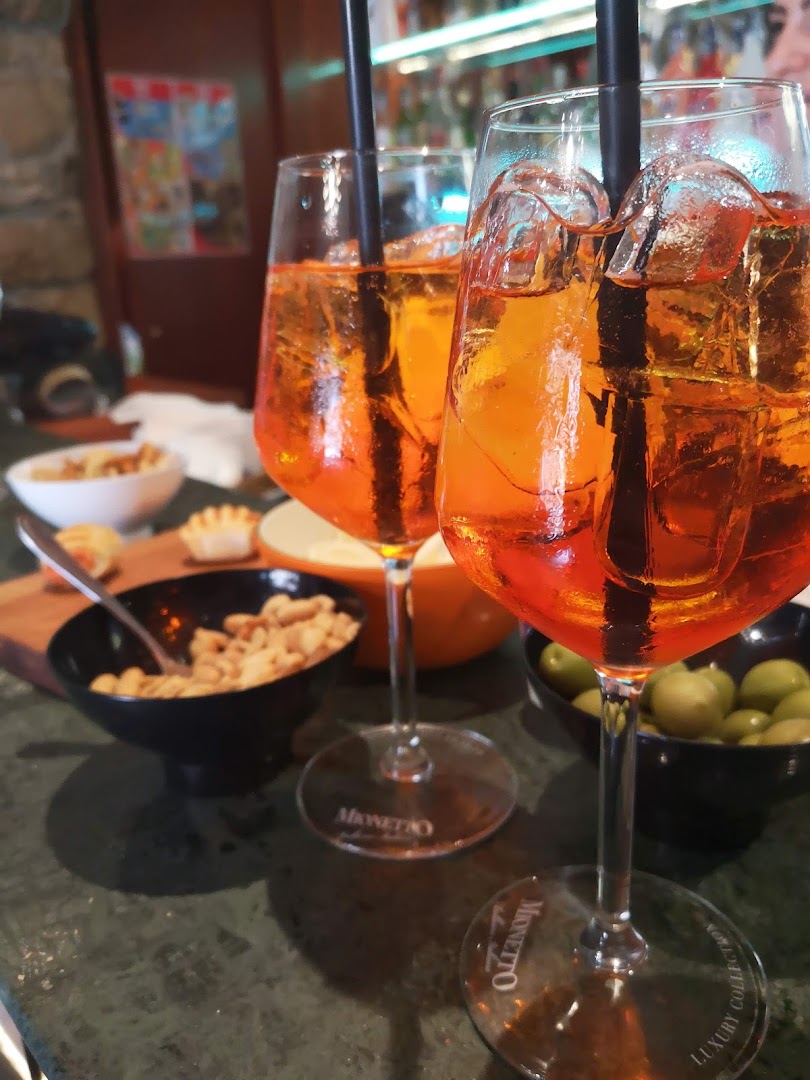 Utilia Bar