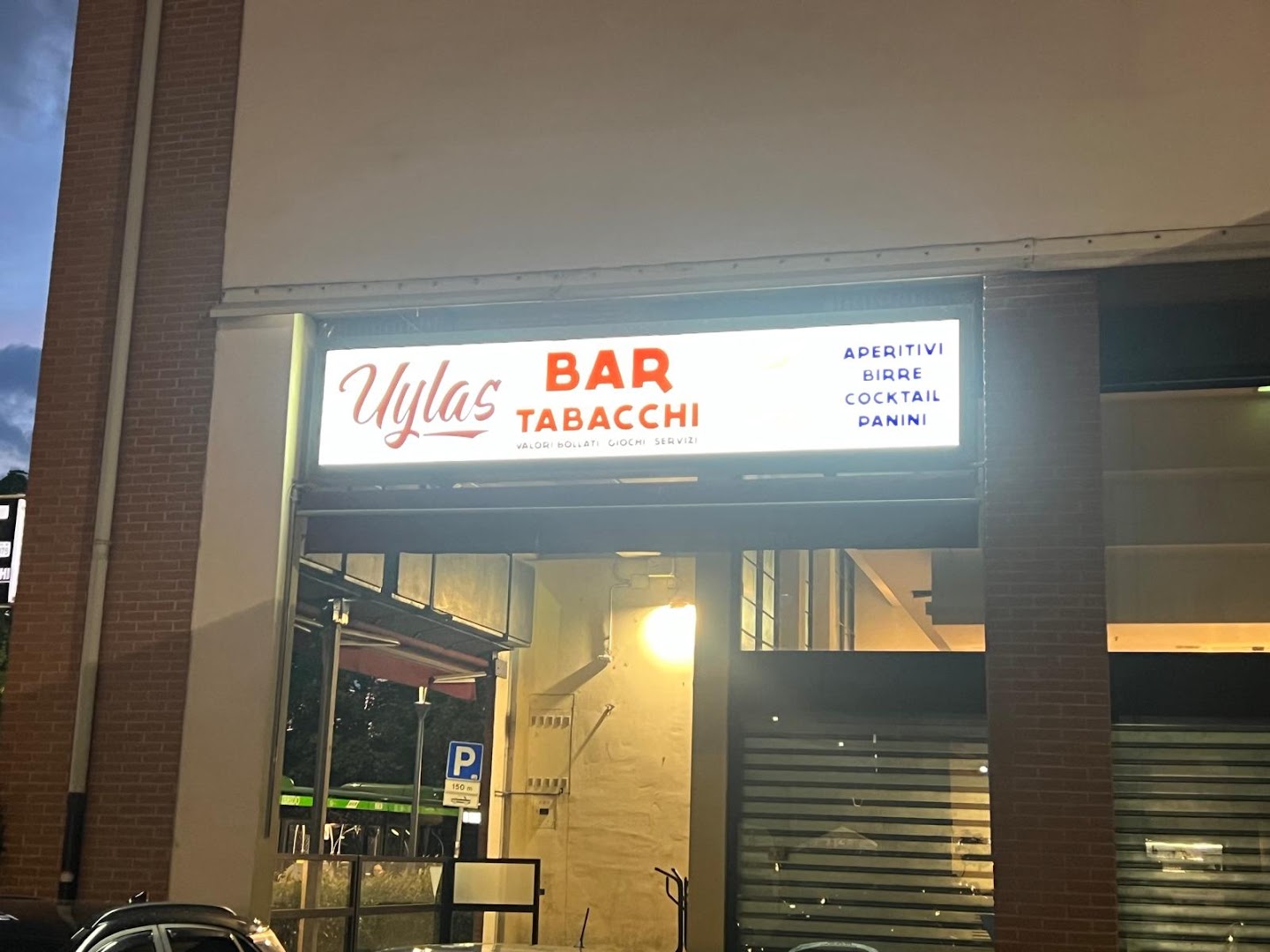 UYLAS BAR TABACCHI, Milano