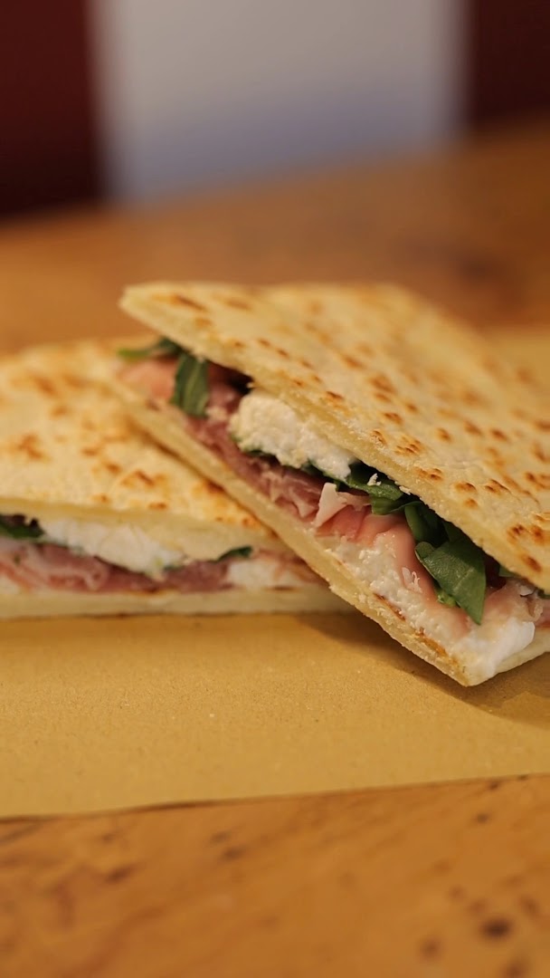 Vai Pianino! Piadina Hamburger Poke Meldola, Meldola