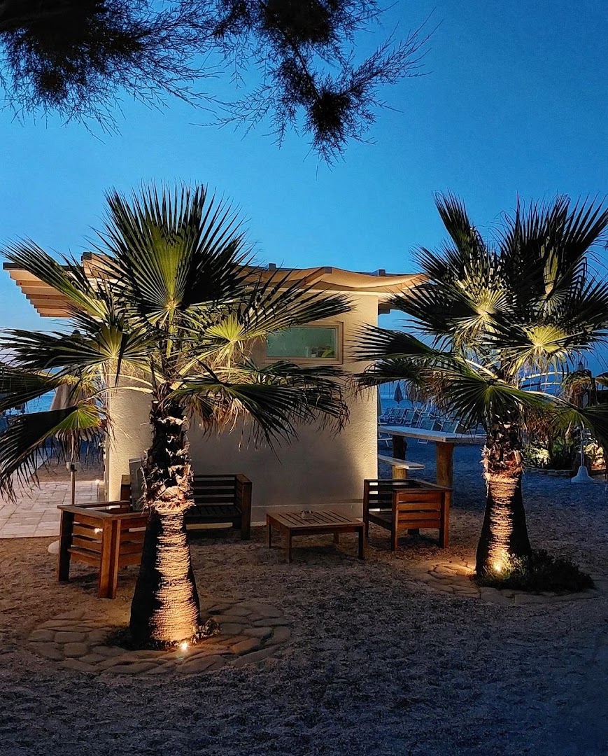 Vallugola Beach & Bar