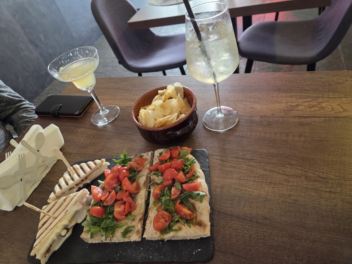 Vanilla Wine & Restaurant