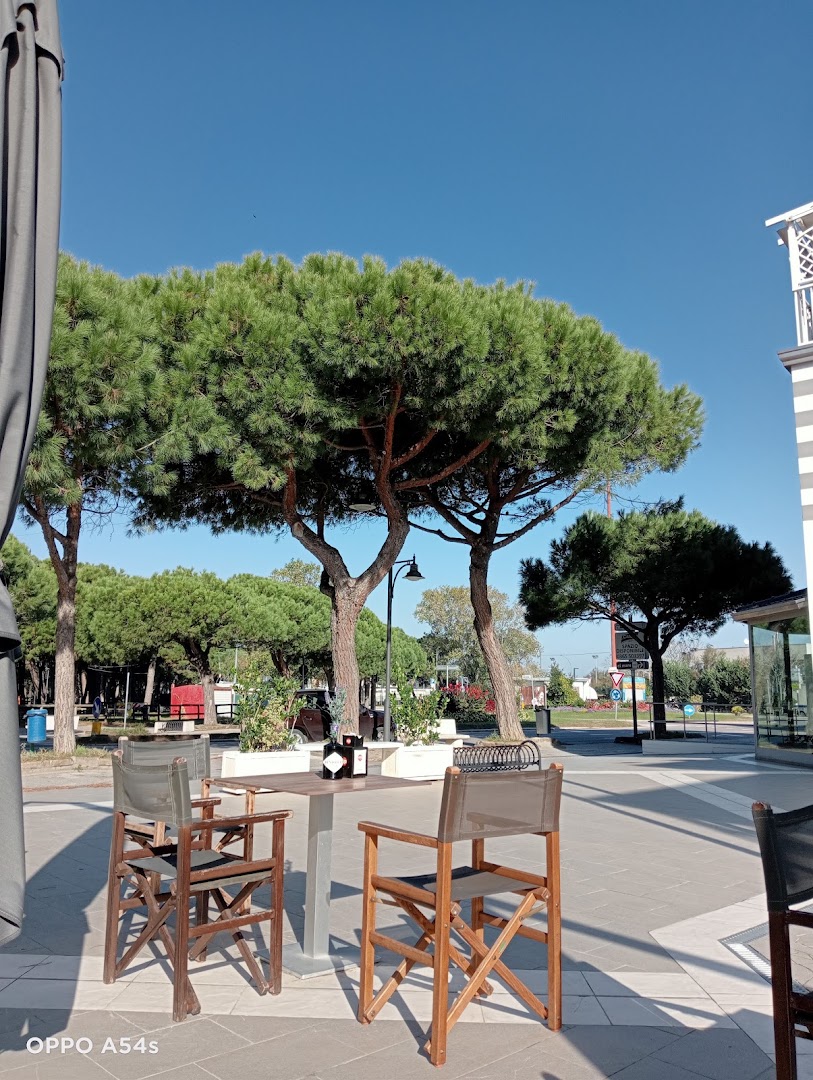 Vanity Café