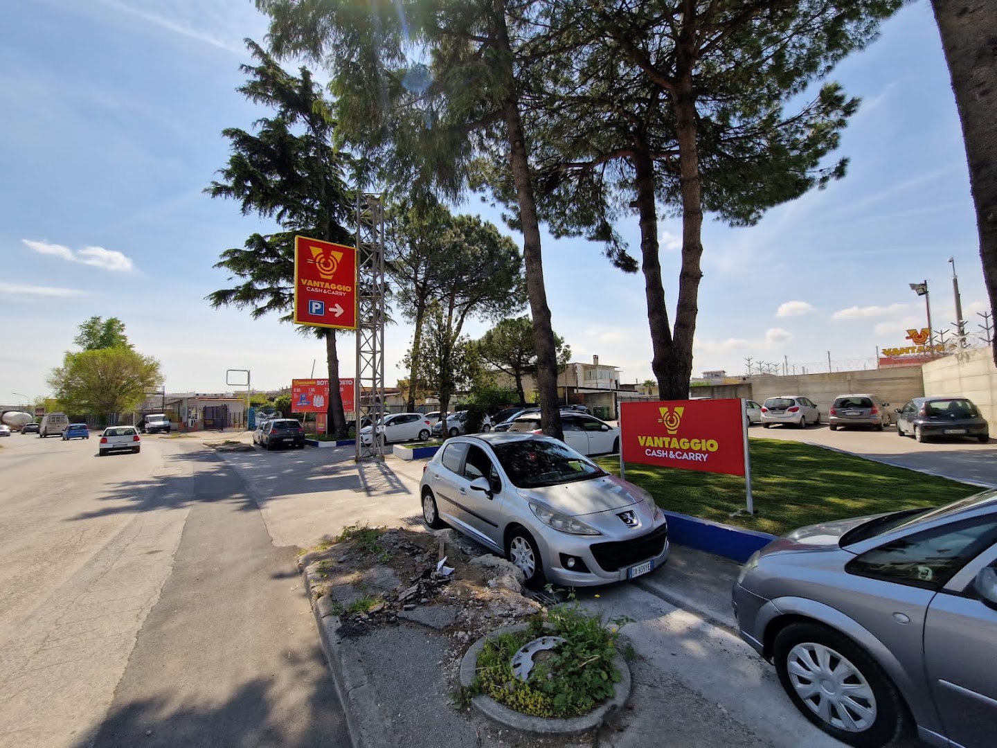 Vantaggio Cash And Carry, Caivano
