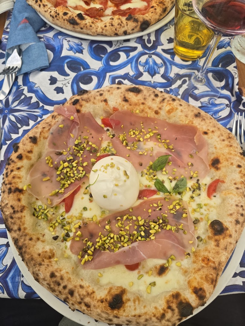 Vàsame - Pizza e Passione Napoletana • Viareggio