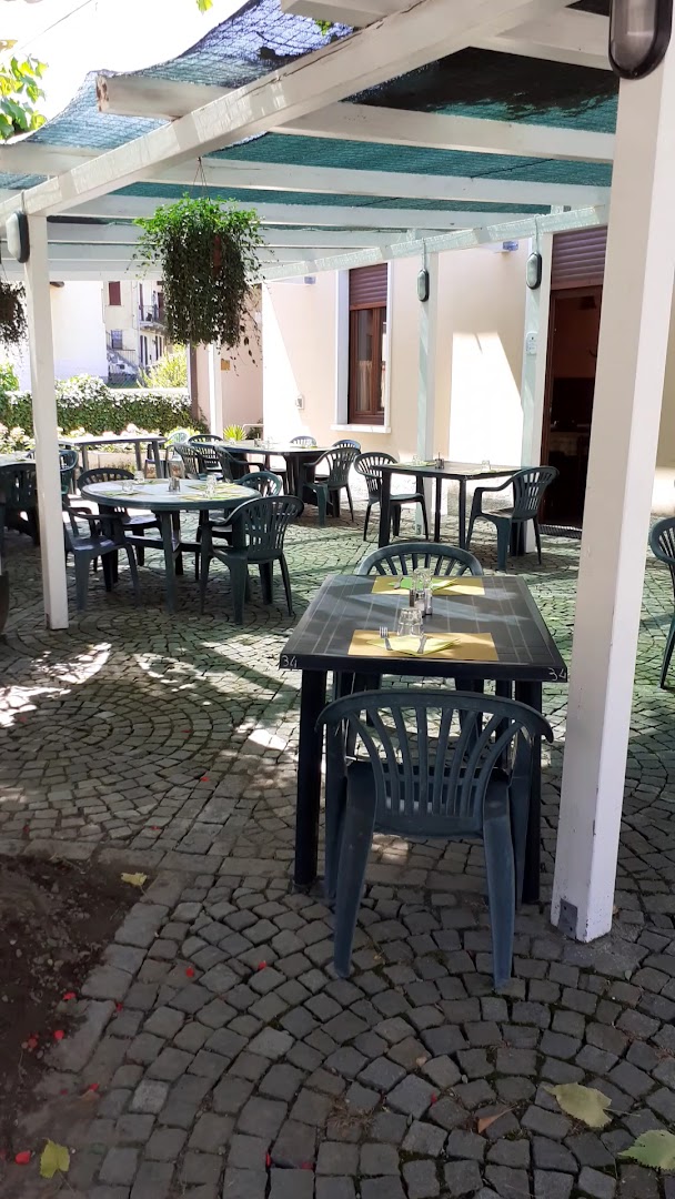 Vecchia Bernate, Casale Litta