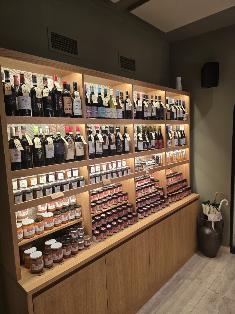 Vecchia Dispensa | Vini e cucina a Montemerano