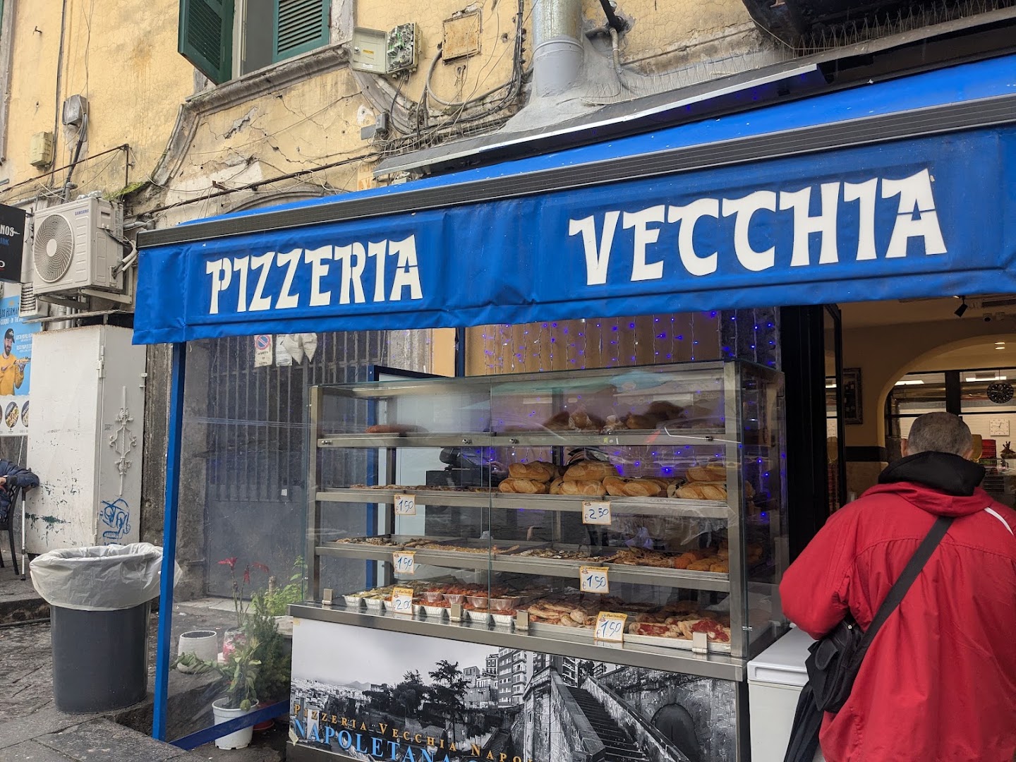 Vecchia Napoli pizzeria