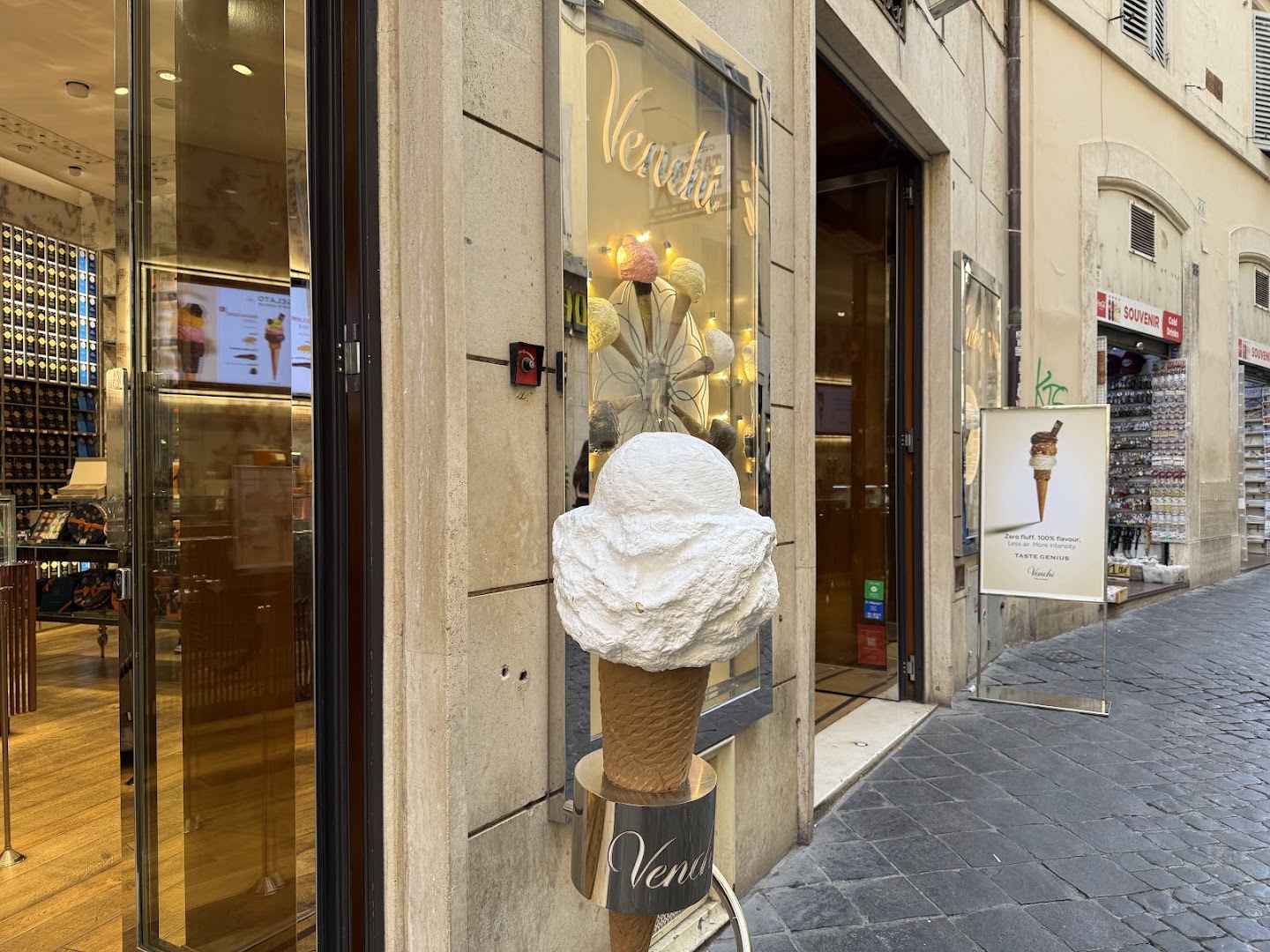Venchi Cioccolato e Gelato, Roma Via degli Orfani, Pantheon