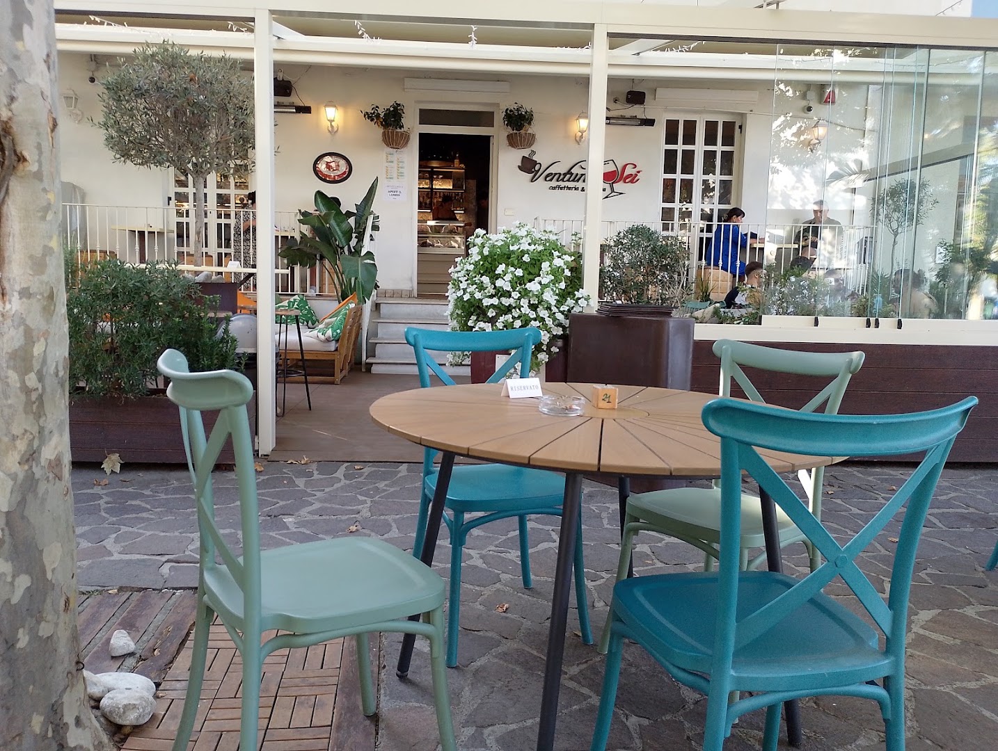 Ventunosei Caffetteria & Vineria