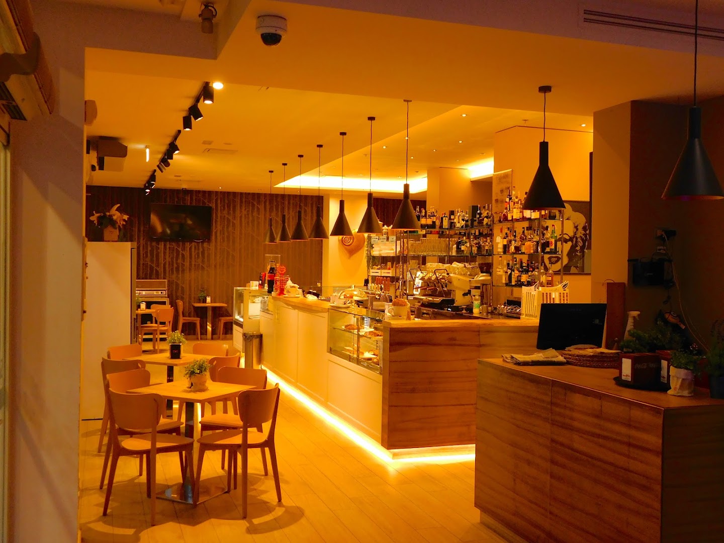 Venusian • Cocktail & Gelateria, Rimini