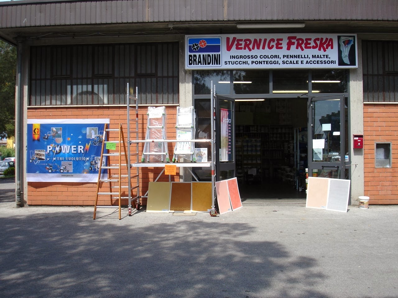 Vernice Freska, Prato