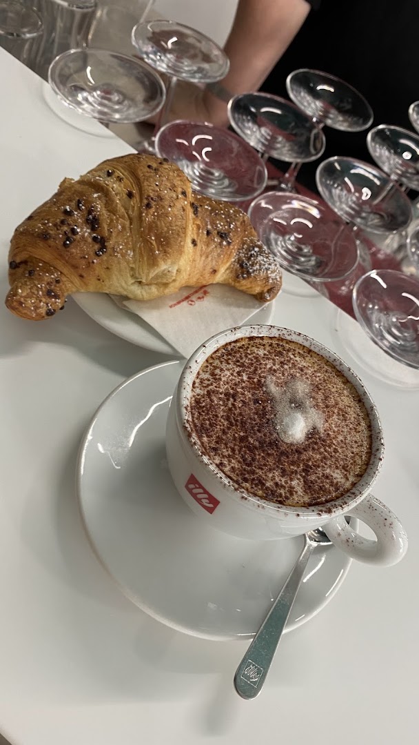vero rocco bar