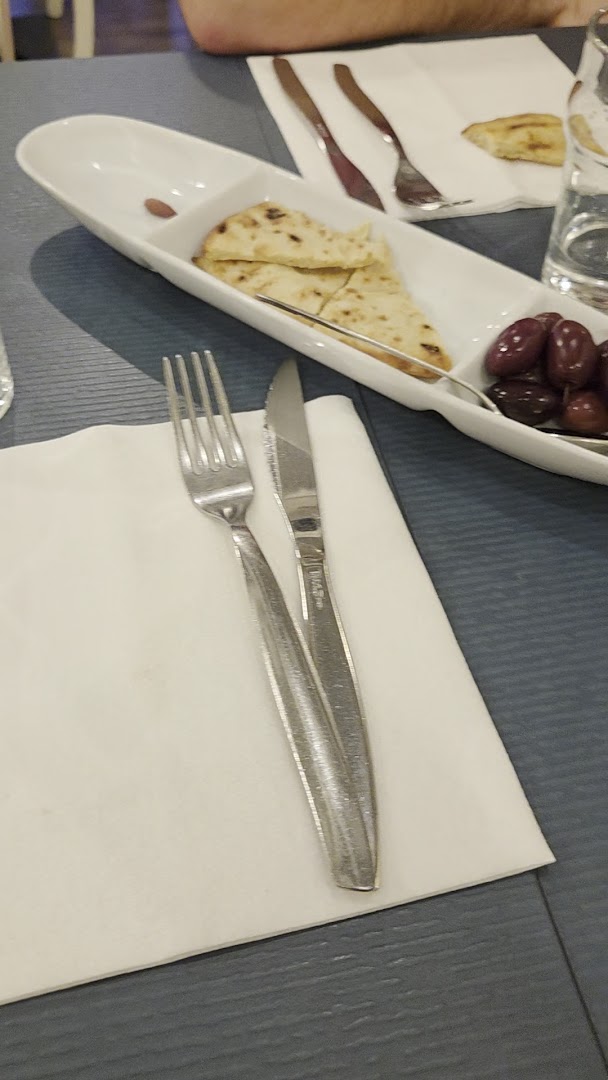 Vero Sapore Greco - Milano (Duomo) - La Cucina Greca a Milano! Speciale pita gyros!