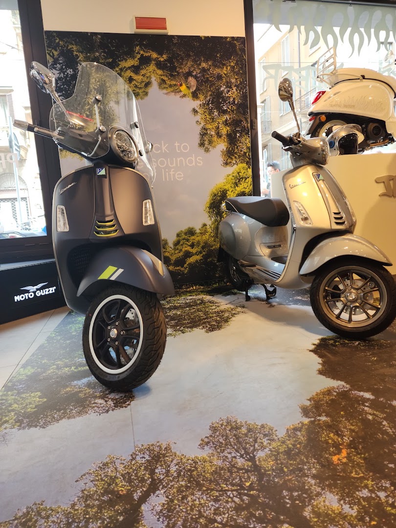 VESPA THE EMPTY SPACE