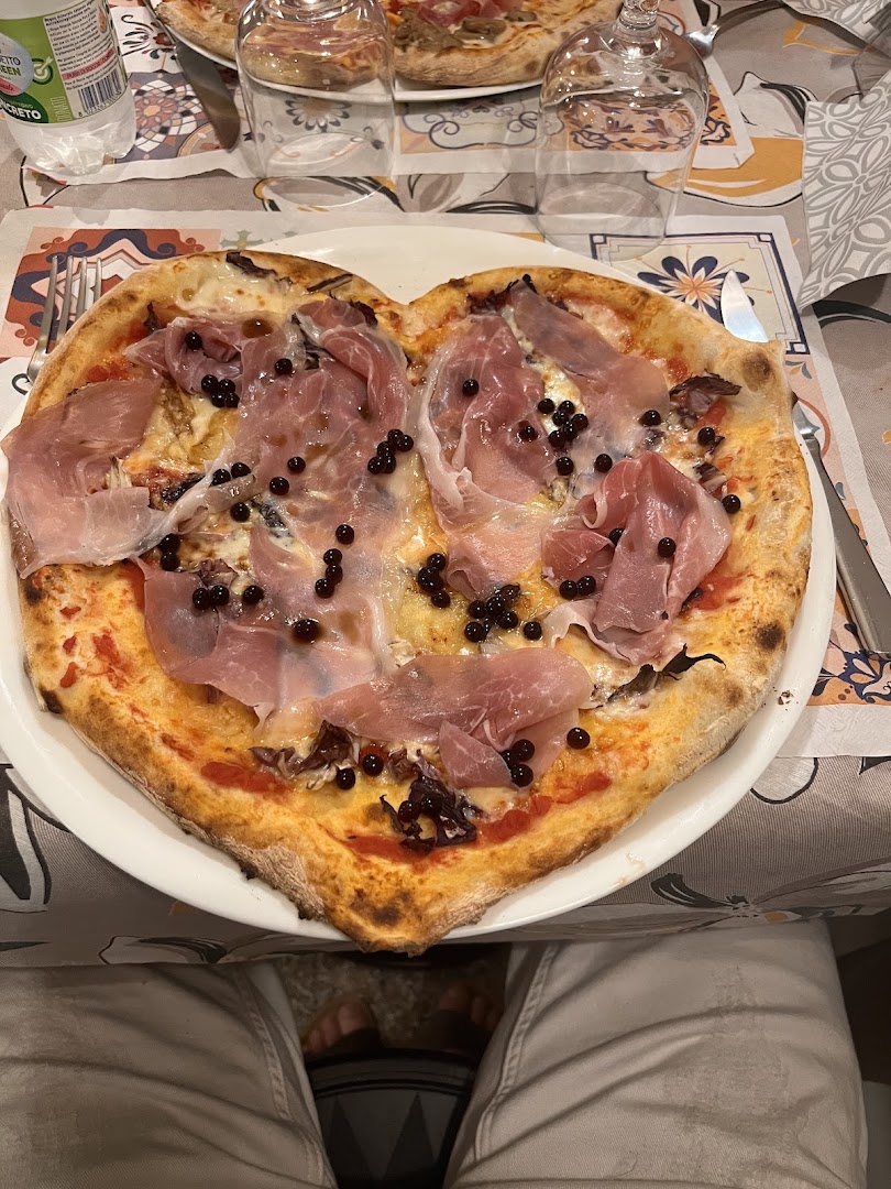 Vespucci Pizzeria & Bar