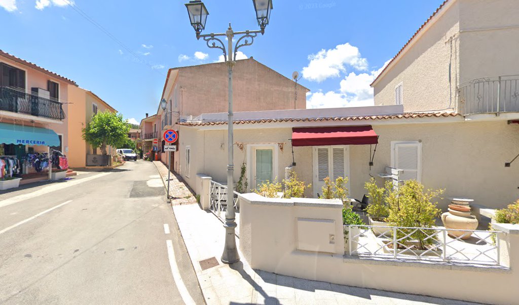 Via Cala D'Ambra, 13