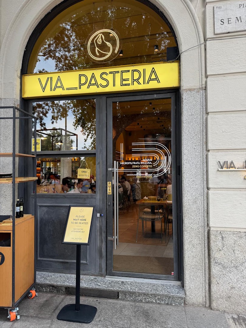 Via Pasteria - Arco Delle Pace