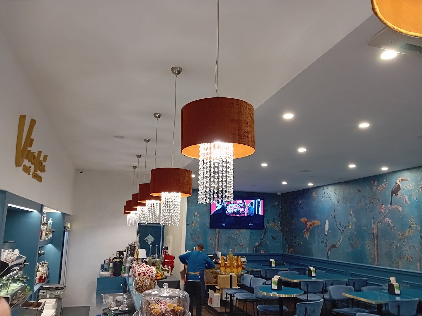 Via Vai Cafè Bistrot - Lounge Bar - Ristorante