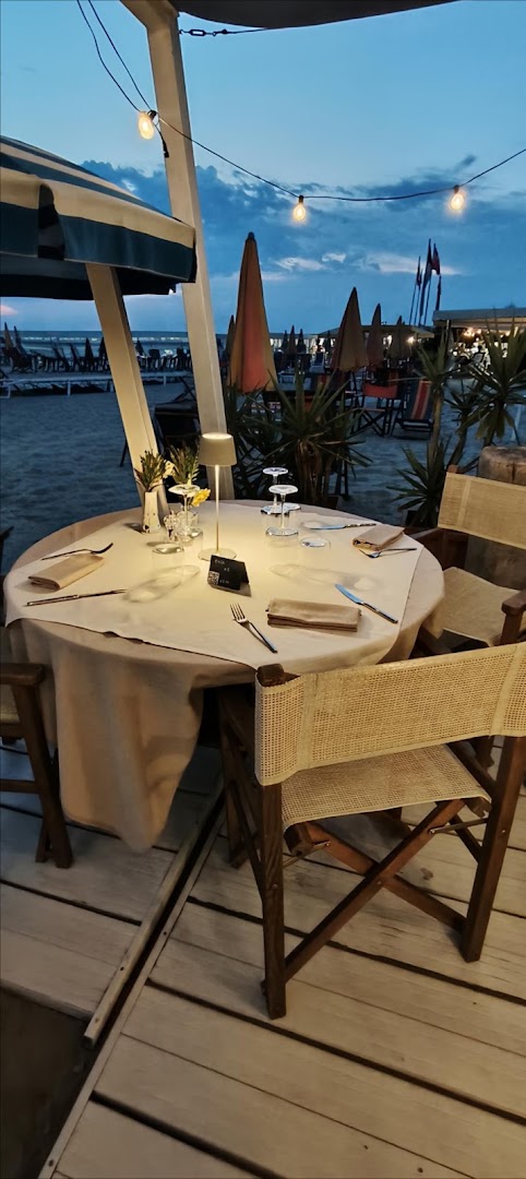 VIAREGGIO ~ Bagno Primavera, Beach & Restaurant