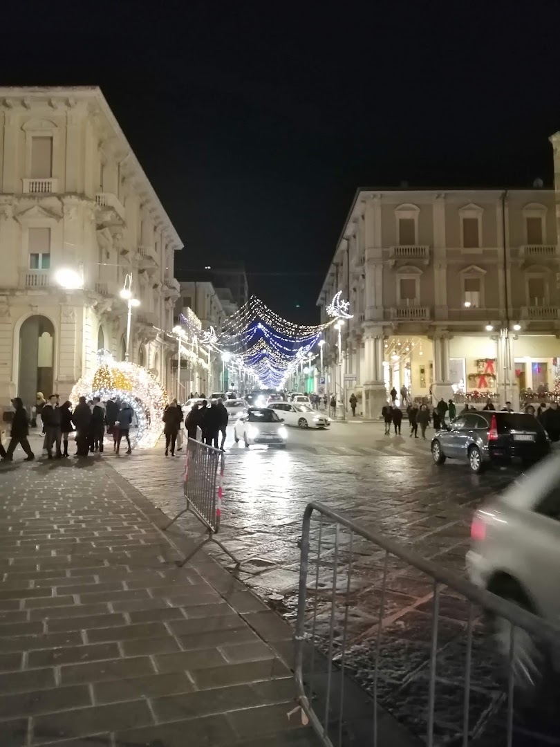 VICOLIROMANI - ALTA MODA